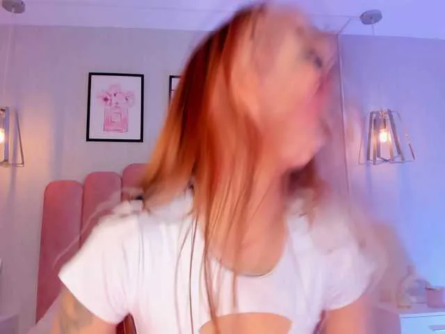 Amaia-Foxx model from BongaCams