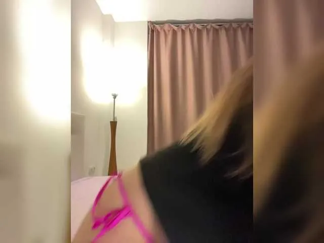 Chiculya on BongaCams 