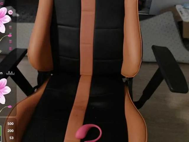 BongaCams crystalyss is Freechat crystalyss — My goals:
To create a cozy space where you can relax and feel special.
To delight you with my performances and become your favorite girl here!