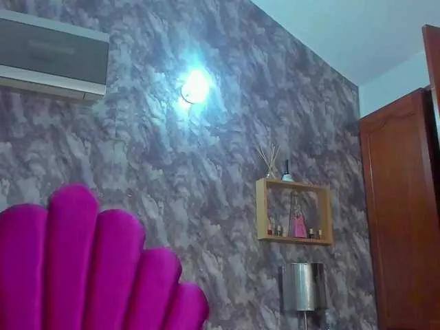 BongaCams EMMAPARIS is Freechat EMMAPARIS — It excites me to be looked at with desire, to be talked dirty in my ear, to be touched slowly and hungrily. Knowing that you touch yourself thinking about my brown skin drives me crazy. I am fire... and I love it when you provoke it.