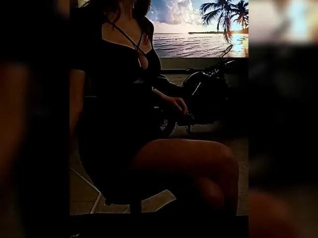 Fox-mia — Freechat on BongaCams