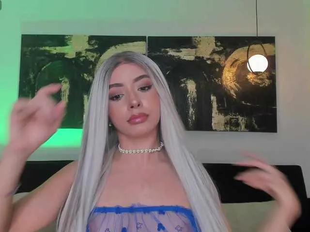 IsabellaMoreau's avatar