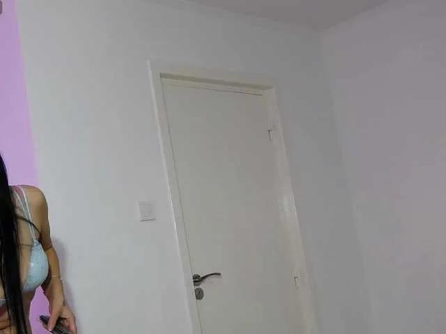 LaraRay — A man who knows how to behave with a woman and makes her discover her body.