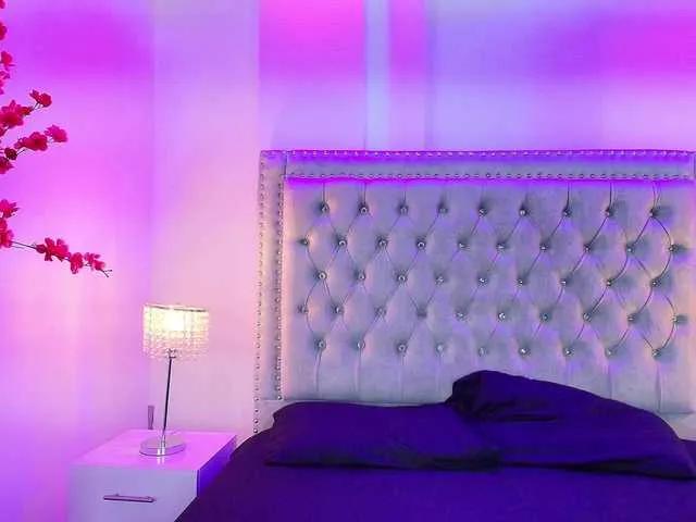 BongaCams Lia-adams is Freechat Lia-adams — I am drawn to the feeling of confidently surrendering to control. I enjoy the calm that obeying brings and the power that exists in surrender. I am inspired by those who guide with firmness, respect and a look that says it all.