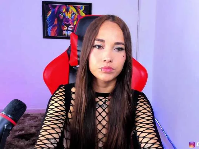 Lucyy-Rose — new girl herepvt onc2c@goal 100 tkns fuck my pussy