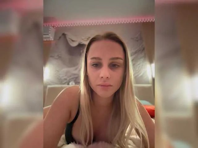 PrettyKatea's avatar