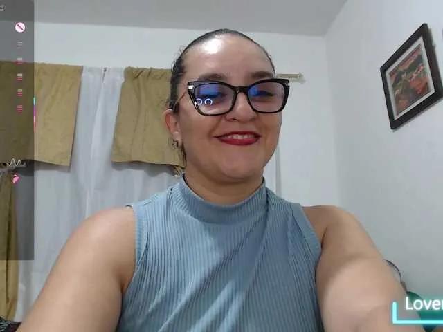 saimajayeb — I love and wish always strong vibrations and very generous lovers. That excites me to orgasm. 

Write your request in tip note. Ask for more!

 Please remmber my pvt is open. 


Thanks.  