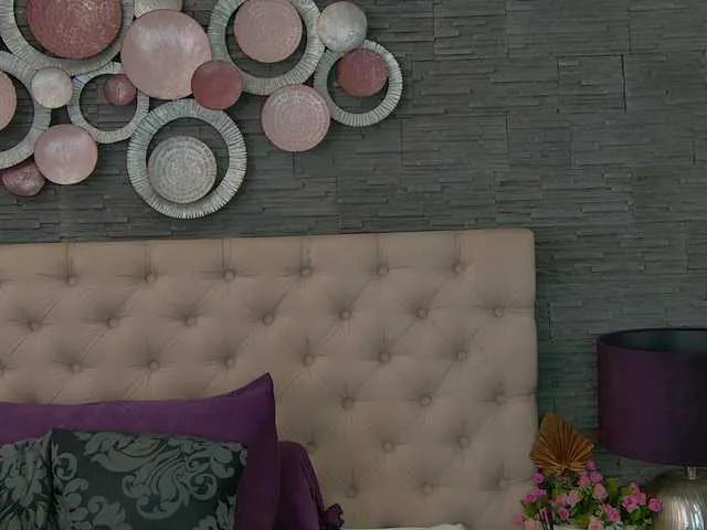 VannyFoxx — I like giving blowjobs , i like getting fucked hard , and the best thing : VEINY DICKS