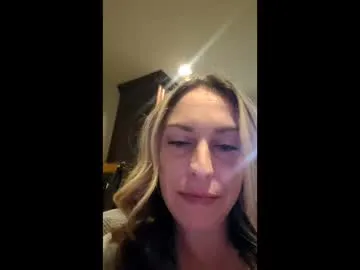 alyjeanne0420's avatar