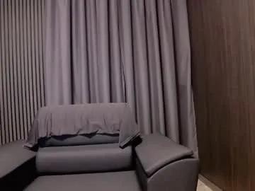 antoniovalentinidiamond — 2nd load of the day huge and salty cum all over my ripped body. [646 tokens remaining]