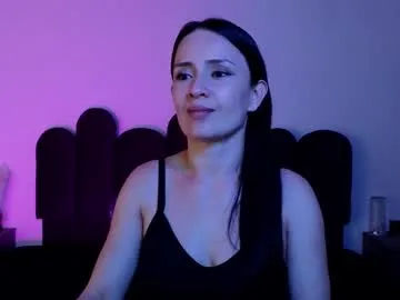 cristal_hilton_10's avatar