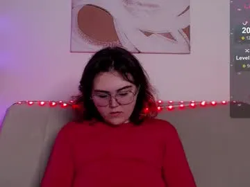 curvy_janie model from cb