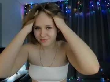 flirtbubble — GOAL: suck finger like your dick [22 tokens remaining] Welcome to my room! #feet  #18+ #lovense #new #smalltits