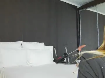 hefner_girl's avatar