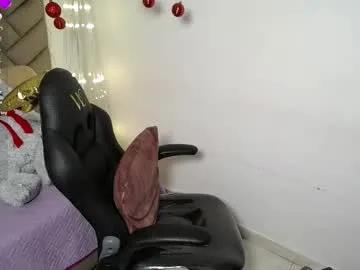 heluejamil — Rubbing her breasts, applying pressure  #mature #brunette #pinay #new #indian [279 tokens remaining]