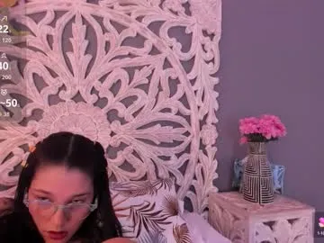 loraineblake's avatar