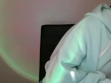 love_vivian's avatar