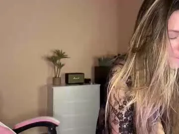 lucie_hot — GOAL: GAGNE UN CONTROLE  Welcome to my room! #teen #french #fuckmachine #skinny #new