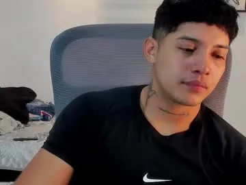 lunay_xtreemboy — #slave #findom #lovense #young #master [2999 tokens remaining]