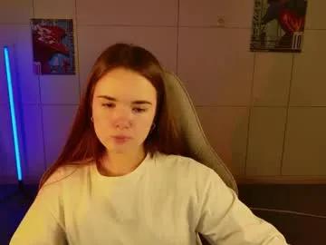 maybloom_ — GOAL: Colseup lip balm [49 tokens remaining] Hi #longhair #brunette #shy #nonude #new