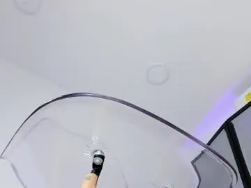 niicole_steele's avatar