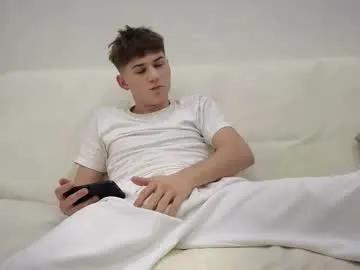 reeves_bae — GOAL: take off your pants [222 tokens remaining] Welcome to my room! #feet #blonde #redhead #lovense #new