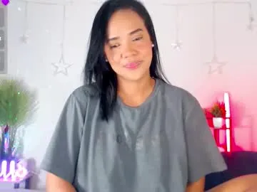 regina1819 — GOAL: Goal 5 [50 tokens remaining] Ustedes si saben consentirme  gracias por la meta vamos por la siguiente? #squirt #ebony #anal #bbc #bigass