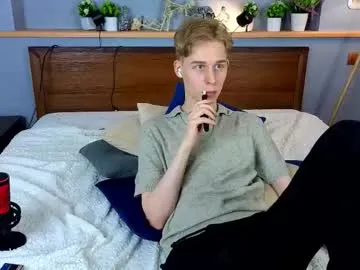 toxicpassion — GOAL: hot cumshow [1581 tokens remaining] Nice to see you here! Lets play together ! #bigcock #new #gay #twink #femboy