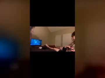 twofreaksandacam's avatar