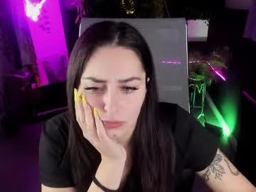 valeriiemills's avatar