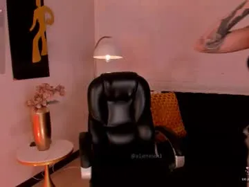 violetthansson's avatar