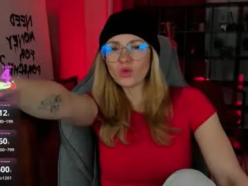 whitneypunnch's avatar