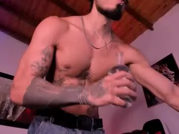 wolferatus — Welcome to my room_show my naked and oily body _ #muscle #latino #bigcock #feet [0 tokens remaining]