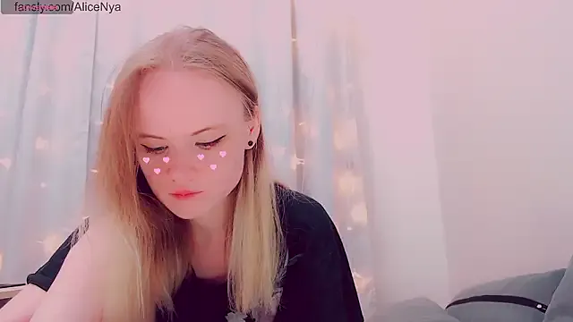 AliceNya_cute's avatar