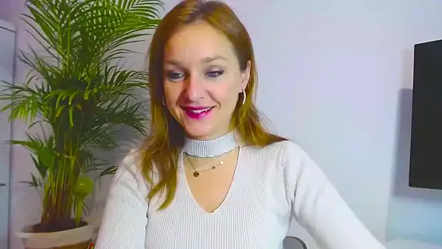 AliciaDesire's avatar