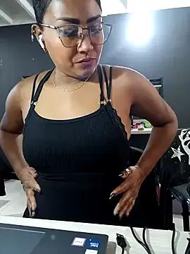 Ariana_Rodriguez's avatar