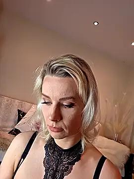 AureliaDoux's avatar