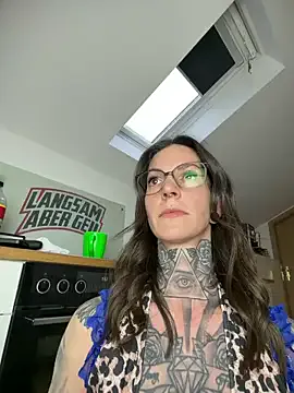 BrownieyQueen's avatar