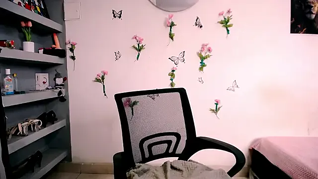 charlotte_petit_'s avatar