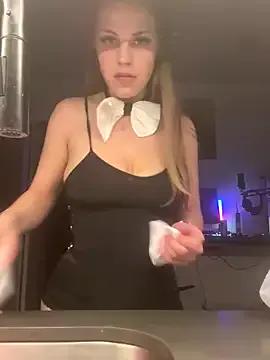 elliepixie — I fuck myself