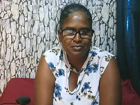 Exotic_indian95 model from StripChat