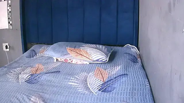 FREAKBARBIE02's avatar