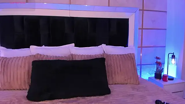 GretaVelvet — REMOVE PANTIES + RAIN SLAPS