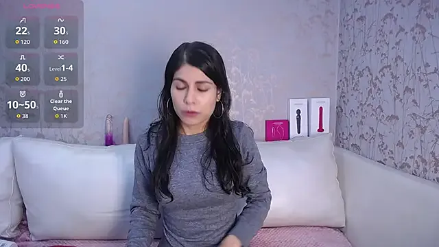 Harmony_Hills model from StripChat