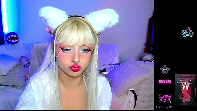 HollyDominic's avatar