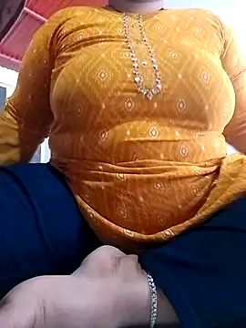 Hot_sexy_aunty11's avatar