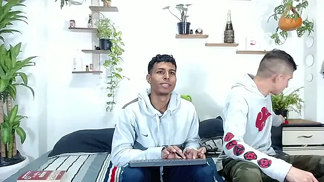 Interracial_Snow_Bunny's avatar