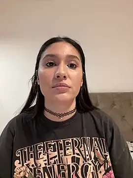 IrisBlues — Open legs wide and pussy play + :gift:4L