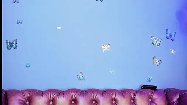 Kaira_mosse — 1 Fingers In  Ass