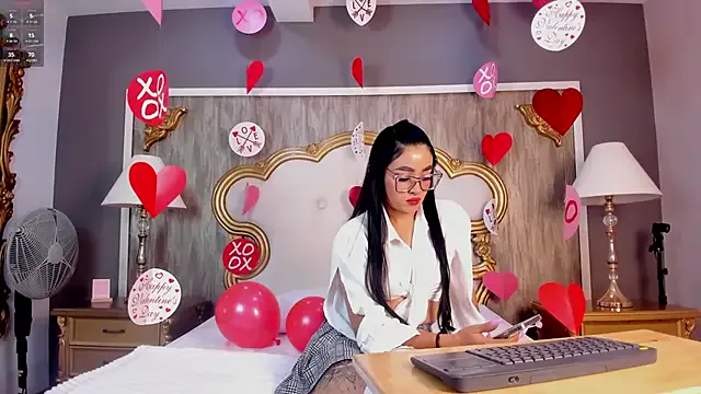 LauraBellinni — Hello beautiful Laura